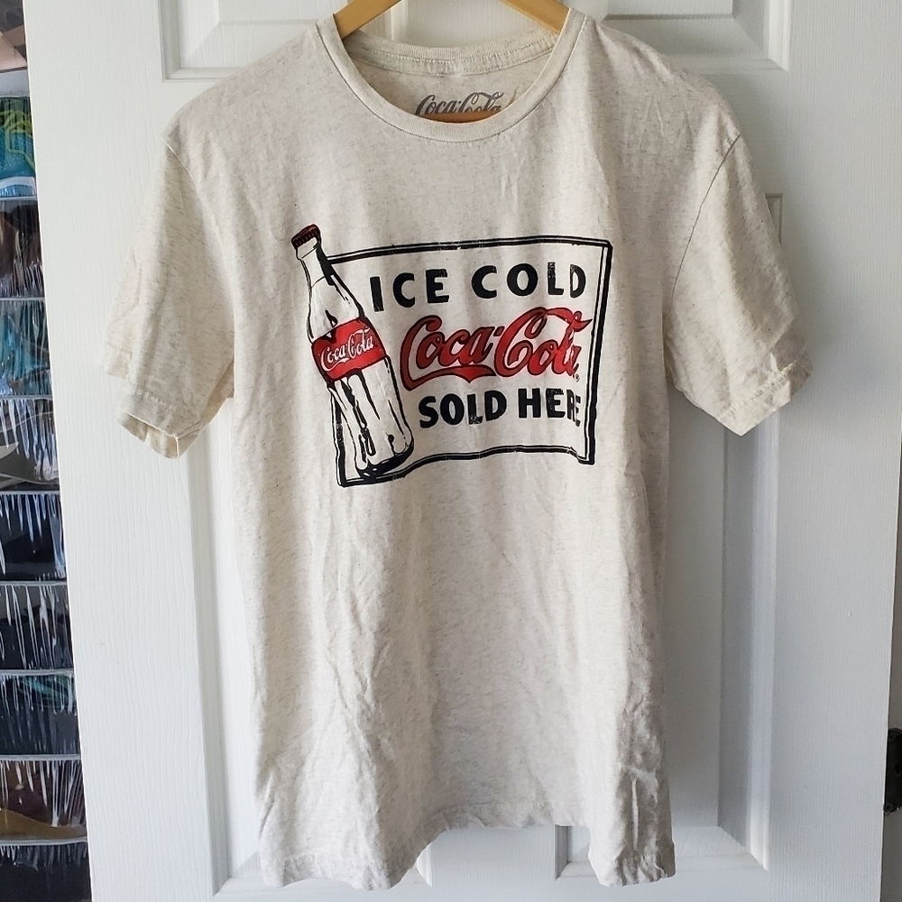 EUC Coca Cola 2022 cotton T Shirt size M